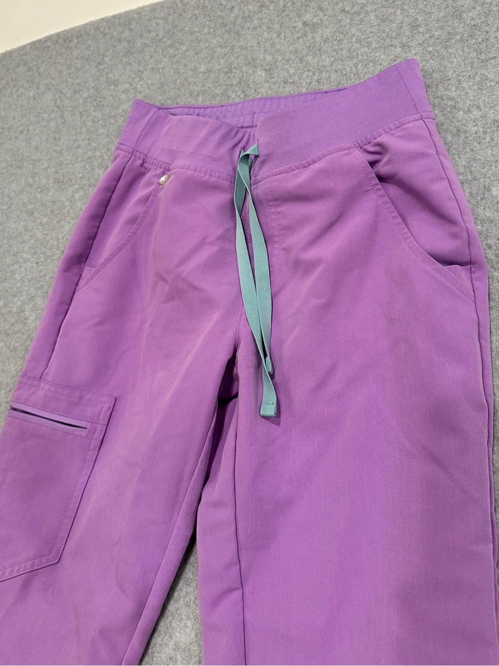 Figs Women’s Scrub Jogger in Lavender/purple - Picture 2 of 6